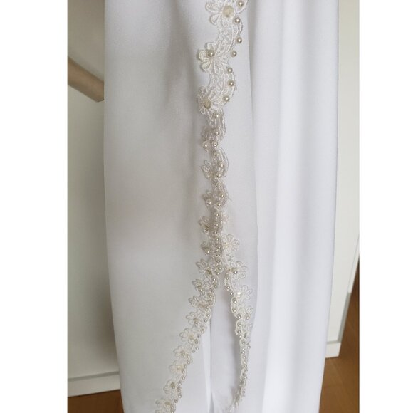 BNWT White Wedding Dress with detail and train Size 8 - Picture 10 of 16